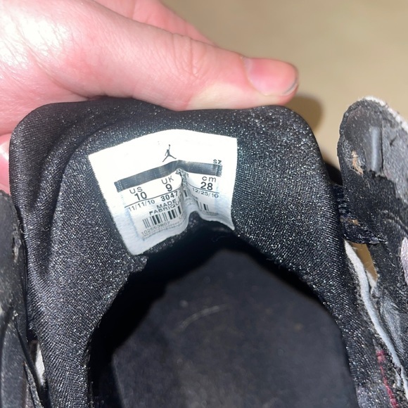 Jordan Bordeaux VII (2011) - Picture 5 of 10